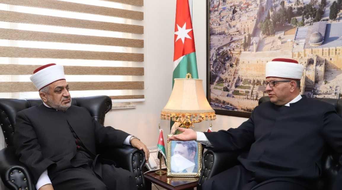 الاردن - وزير الأوقاف يلتقي نظيره الفلسطيني