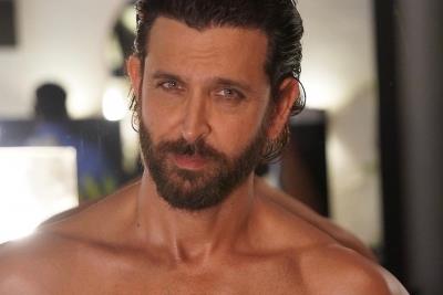  Hrithik shares glimpse of his 68-year-old mother's intense workout 