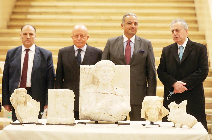 البحرين - متحف لبناني يعيد قطعا أثرية إلى سوريا