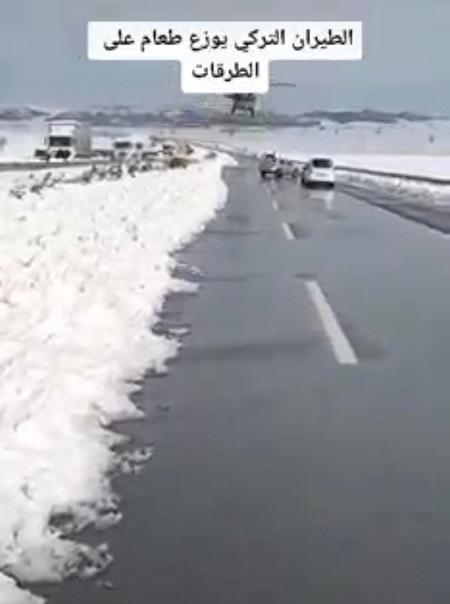الاردن - تركيا.. الطيران يوزع الطعام على العالقين بسبب الثلوج - فيديو