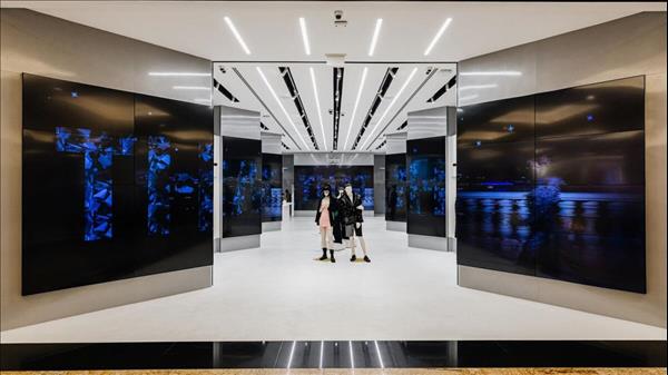 Dubai: 'Store of the future' to offer custom shopping experience with 'magic' mirrors, AI tech