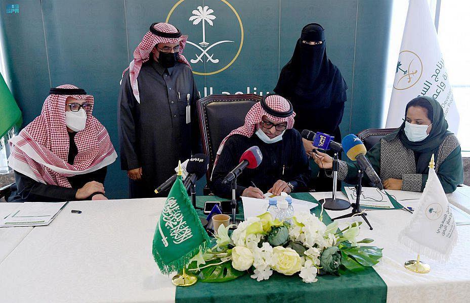 Saudi - SDRPY Signs Contract to Rehabilitate Aqbat Heijat Al-Abed Road