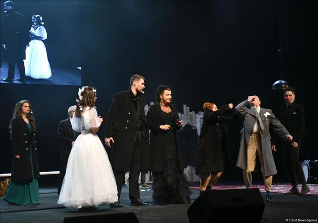 Belarusian actors thrill audience