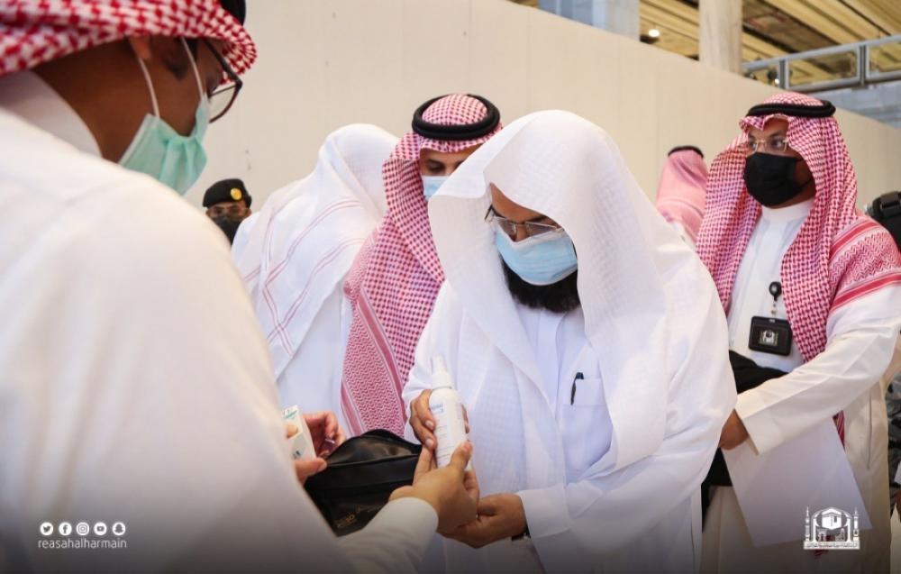 السعودية - السديس يُدشّن الحقائب الصحية لقاصدي المسجد الحرام