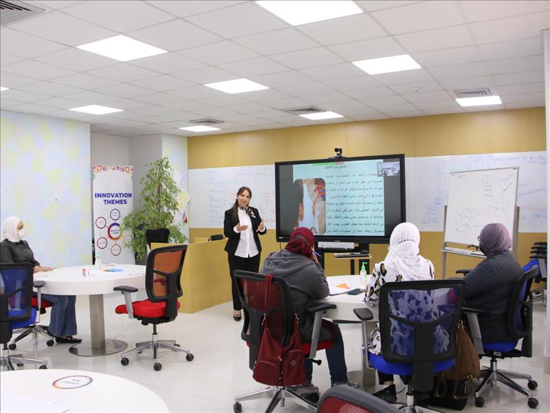 البحرين - ختام ورشة عمل 'التشخيص والتعرف المبكر لصعوبات التعليم بواسطة نموذج الاستجابة للتدخل' بجامعة الخليج العربي