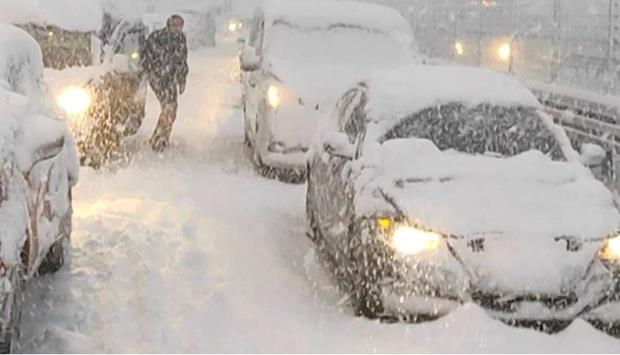 Qatar - Flights halted and cars banned as snow silences Istanbul