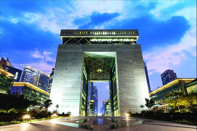 خطة مركز دبي المالي تجذب المواهب وتضمن الأمان والشفافية' 