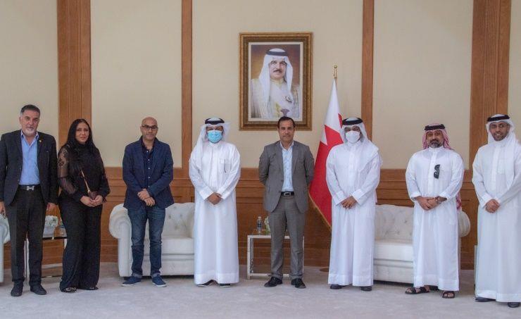 البحرين - وكيل وزارة الإعلام يستقبل منتج مسلسل آدم وحواء