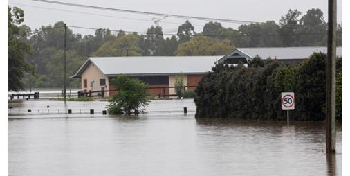 الكويت - ارتفاع حصيلة ضحايا الفيضانات في استراليا إلى ما لا يقل عن 13 قتيلا