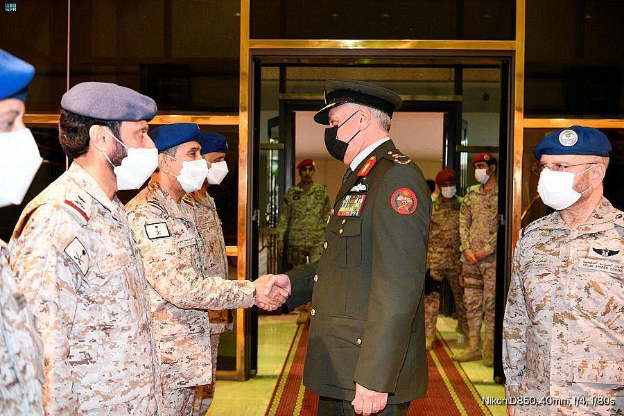 Chief Of The General Staff Receives Chairman Of The Joint Chiefs Of ...