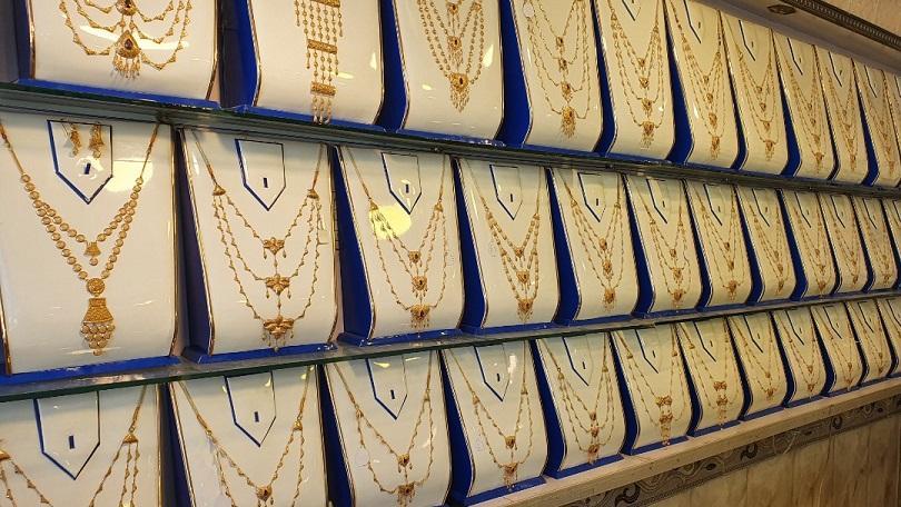 In Kandahar, Gold Business Halves As Demand Wanes