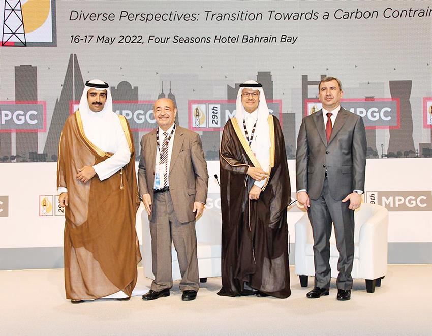 بمشاركة أكثـر من 300 من كبار المسؤولين في مختلف دول العالم وزير النفط يفتتح فعاليات مؤتمر الشرق الأوسط الـ29 للبترول والغاز
