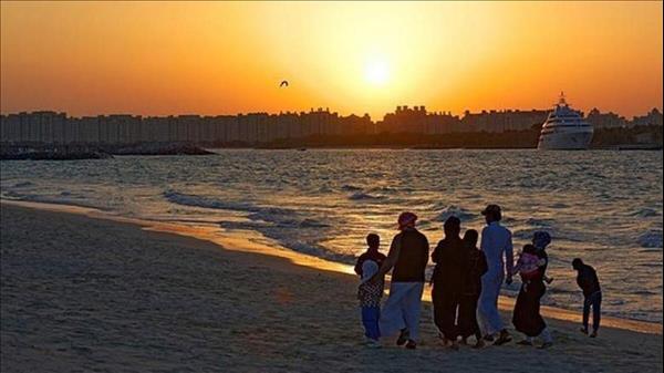 UAE Weather: Hot And Dusty Forecast For Tuesday, Mercury To Hit 45°C