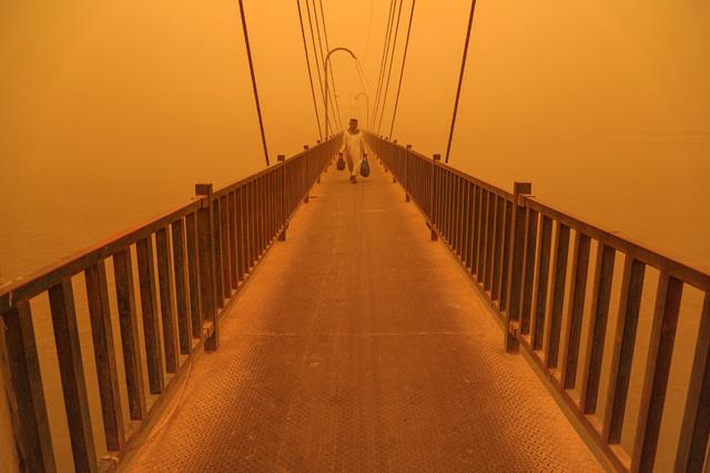 Thousands Hospitalised As Latest Sandstorm Brings Iraq To Standstill