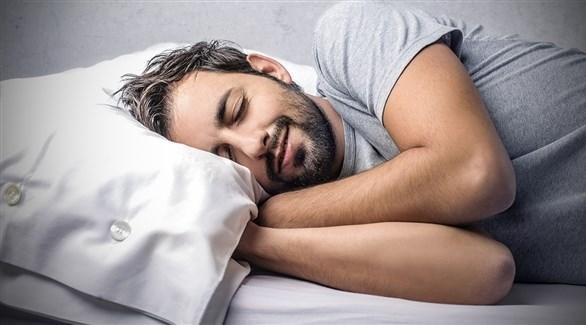 دراسة: النوم لسبع ساعات مثالي لأي شخص فوق الـ40