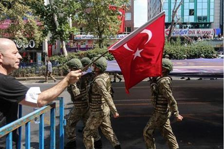 أنقرة تعلن مقتل جندي تركي في شمال سوريا