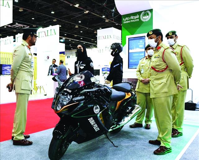 حضور فاعل لشرطة دبي بمعرض المطارات 2022' 