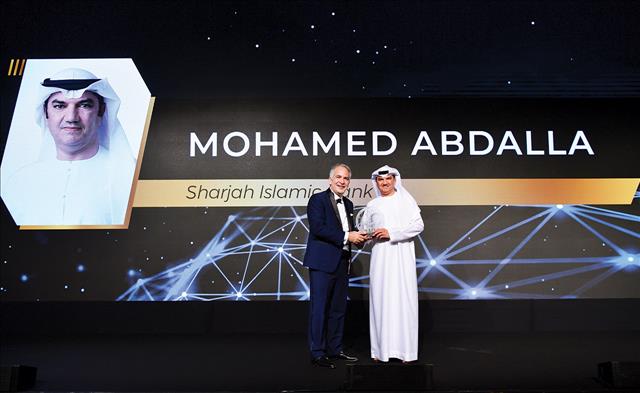 «الشارقة الإسلامي» يفوز بجائزة أفضل رئيس تنفيذي في قطاع البنوك الإسلامية' 