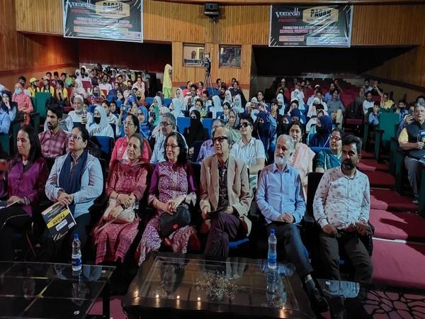 J-K: Vomedh Celebrates 14Th Foundation Day, Inaugurates Week-Long Kashmiri Theatre Festival