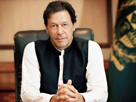 After Indian Govt Slashes Fuel Rates, Imran Khan Praises India For 'Not Giving In To US Pressure'