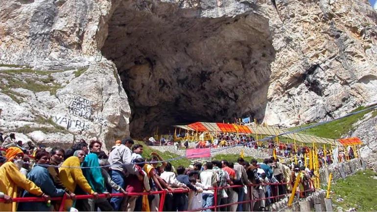 Amarnath Yatra: LG Reviews Security Preparations At Unified Command