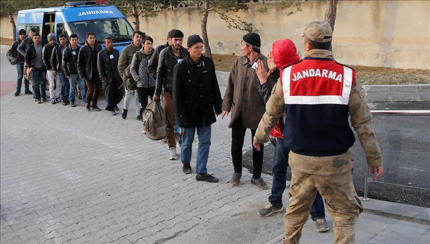 Turkey Deports 136 Undocumented Afghan Migrants To The Taliban-Controlled Afghanistan