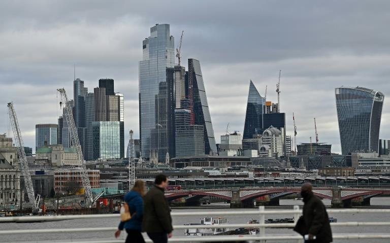 UK urged to cleanse 'stain' of dirty Russian money