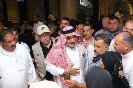 وزير الأوقاف يتفقد الحجاج الأردنيين بالمدينة المنورة
