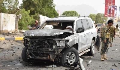  Car Bombing Hits Motorcade Of High-Ranking Yemen Official 