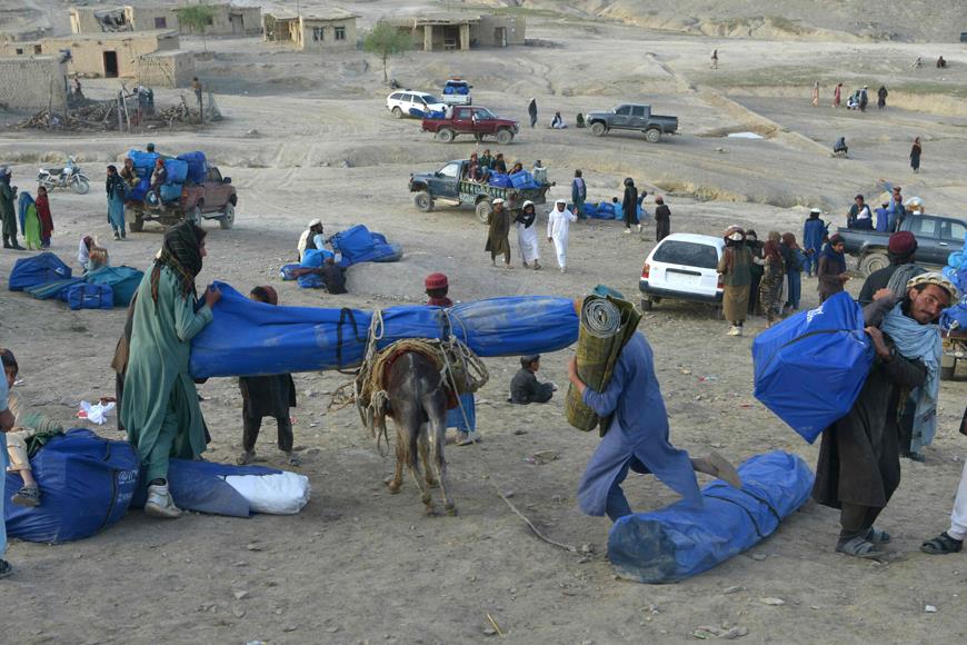 Pakistani Migrants In Afghanistan Caught In Quake No-Man's Land