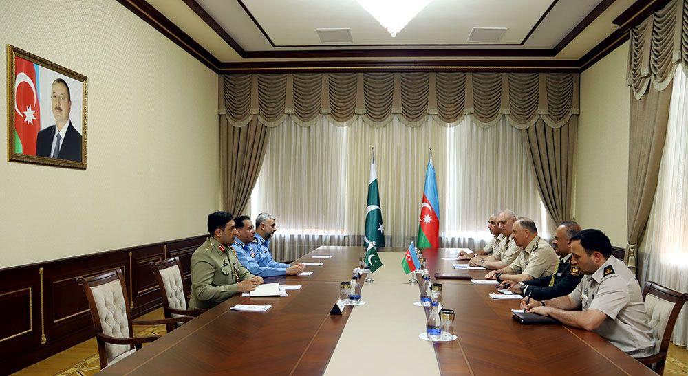 Azerbaijani, Pakistani Top Brass Eye Boosting Military Cooperation