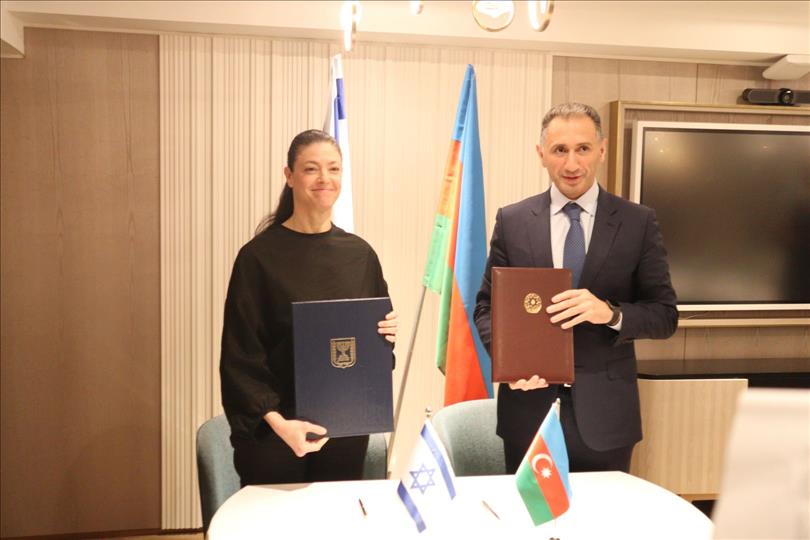 Azerbaijan, Israel Sign Agreement On Air Services (PHOTO)