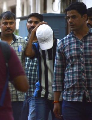  Delhi Court Sends Alt News Co-Founder Zubair To 14-Day Police Custody (Ld) 