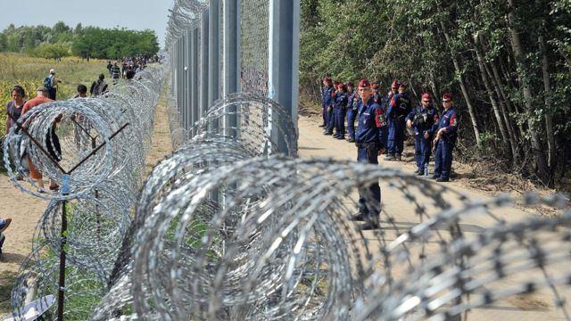 One Killed, Several Injured In Migrant Conflict In Serbia