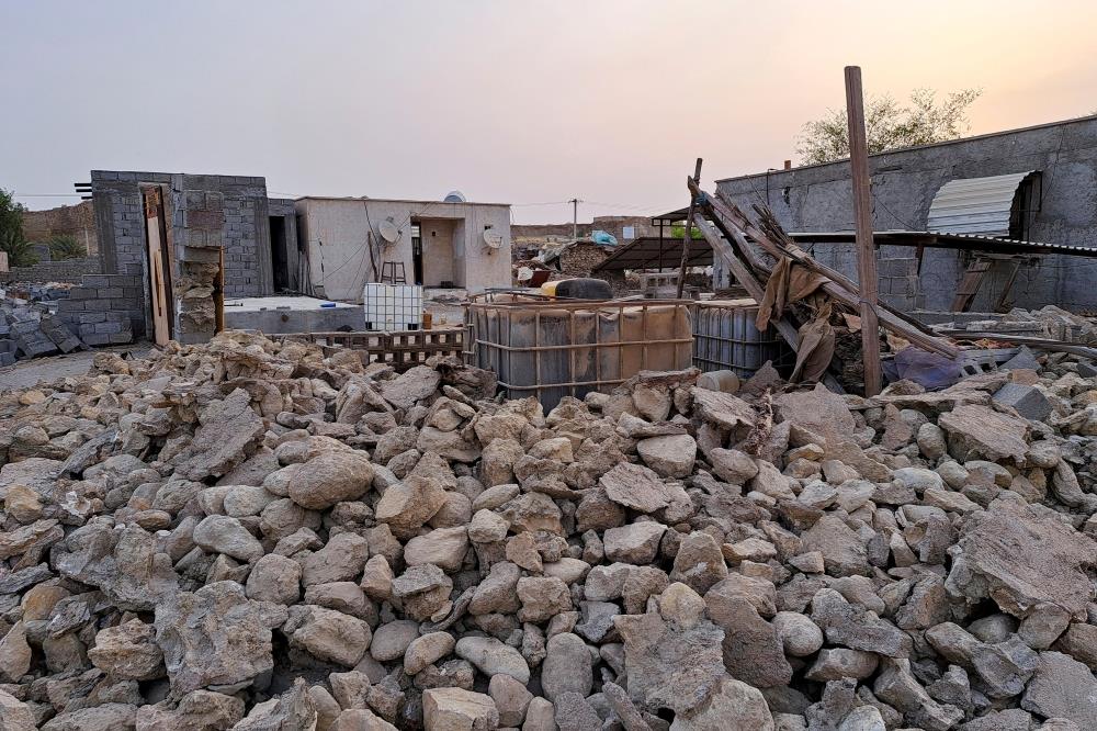 At Least Five Killed In Magnitude 6.1 Quake On Iran Gulf Coast