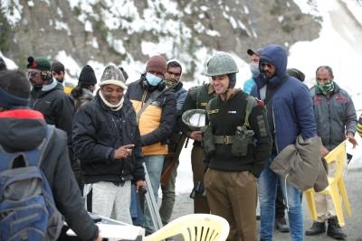  J&K Official Thank 'Sita Ramam' Team For Shooting In Kashmir 