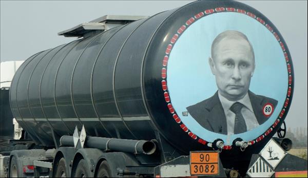 War Fueling Russian Oil's Long-Term Decline