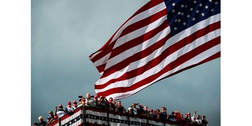 استطلاع: 39% من الأمريكيين يشعرون بالفخر القومي تجاه بلدهم