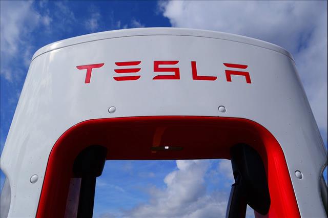 Warren Buffett's Chinese EV Maker BYD Unseats Tesla As World's Largest EV Maker