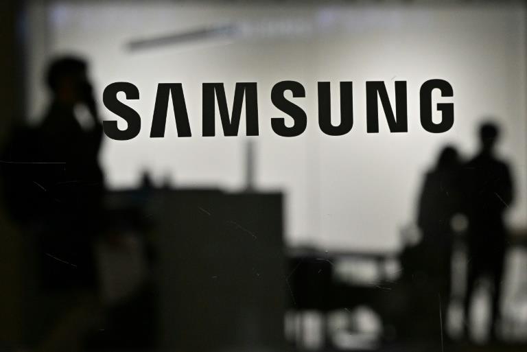 Samsung Electronics forecasts 11.4% rise in 2Q profits