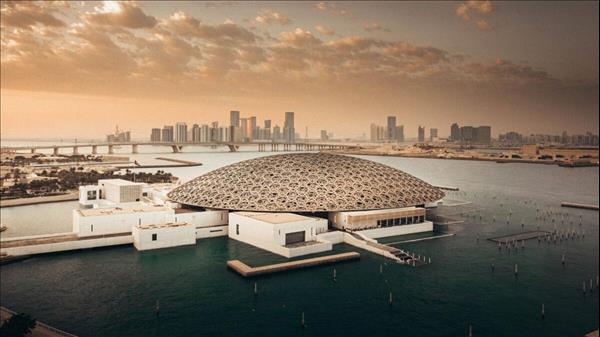 UAE: Bollywood Superstars Exhibition To Celebrate Louvre Abu Dhabi's Fifth Anniversary