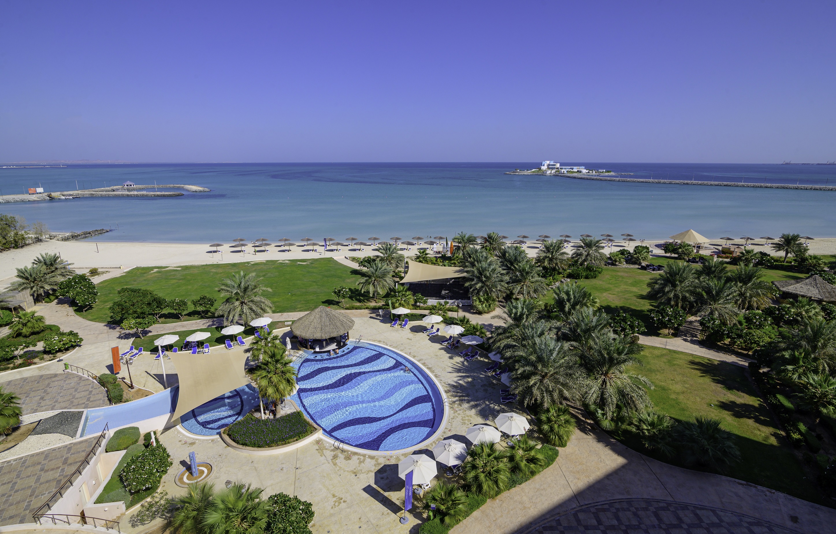 Kick Off the Summer with the All-Inclusive ‎ Staycation at Danat Jebel Dhanna Resort