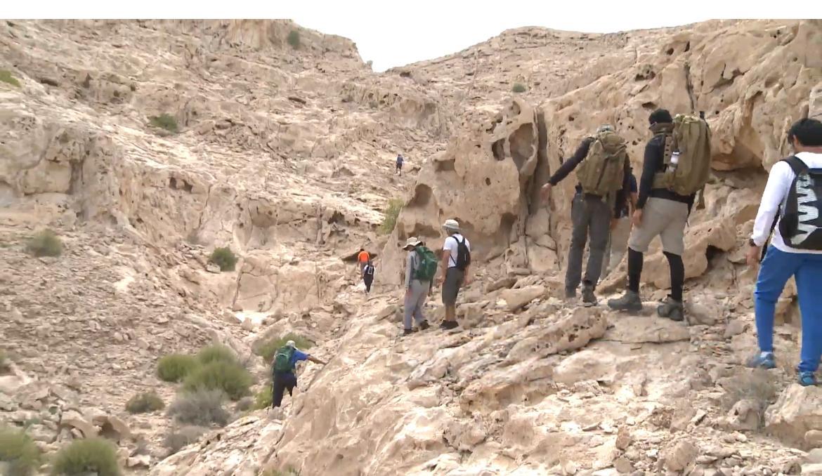 شرطة أبوظبي تحدد 9 إرشادات وقائية لهواة مغامرات التسلق والمشي في الجبال' 