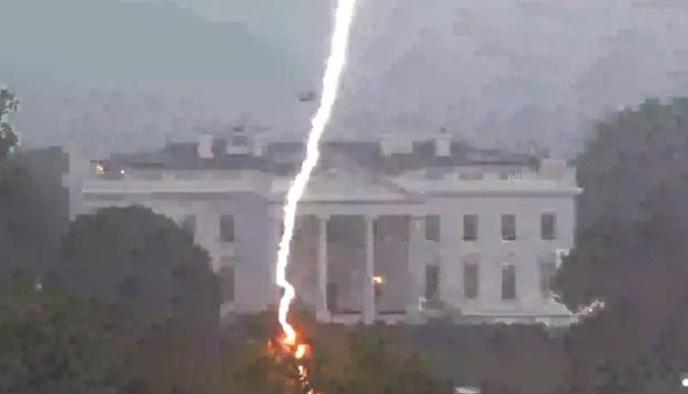 Lightning Strike Near White House Kills Two, Leaves Two In Critical State
