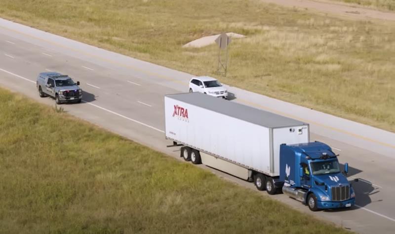 Embark Demonstrates Its Autonomous Trucks' Emergency Vehicle Interaction Capabilities