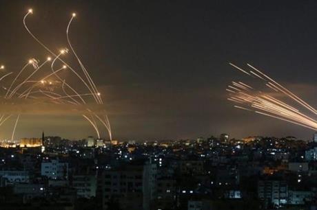 شاهد.. هروب جماعي لمستوطنين بعد قصف صاروخي من غزة