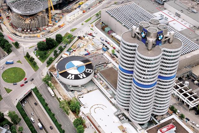 «بي إم دبليو» تحتفل بنصف قرن على بناء مقرها الأيقوني في ميونيخ' 
