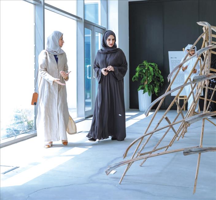 «من - إلى» في دبي.. إبداعات تزدان بالتراث' 