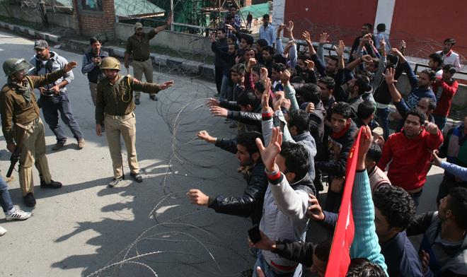 8Th Muharram Procession: Traffic Curbs Imposed In Srinagar