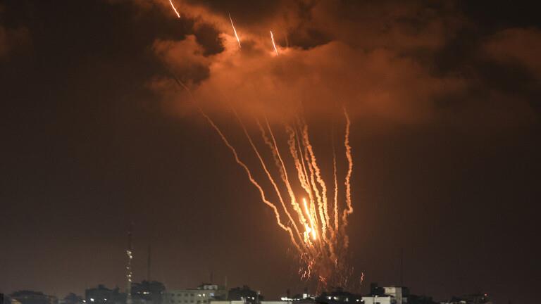 “سرايا القدس” تعلن إطلاق رشقات صاروخية اتجاه أهداف إسرائيلية